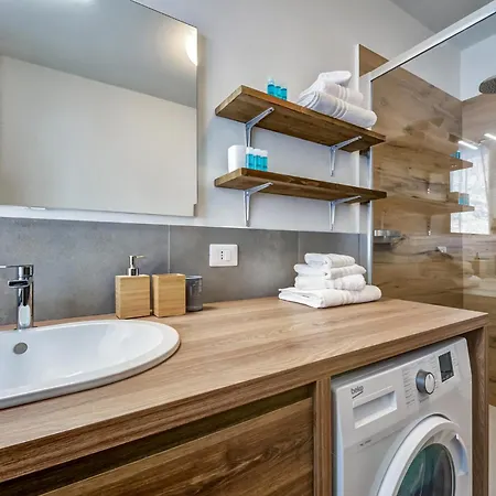 Apartament Casa Tommaso - La Chicca Nel Centro Vista Monti Courmayeur